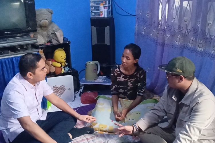 Grief mother of students in Medan reveals the reason for delinquent tuition until the child is punished by the teacher sitting on the floor